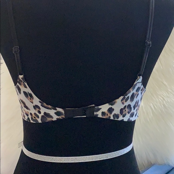 VICTORIA’S Secret bra - Picture 5 of 15